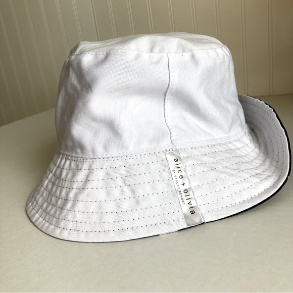 NWOT Alice + Olivia by Stacey Bendet Reversible Floral Hat. - Picture 8 of 14